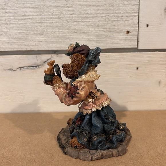 Boyd’s Bear 1997 20th Anniversary Edition “The Collector” Figurine - Picture 5 of 5